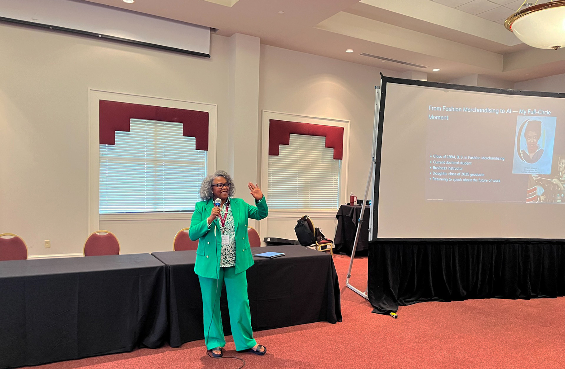 Jessica Bynum speaks to students and mentors about AI at Spring 2026 Youth Motivation Task Force Plenary Session 