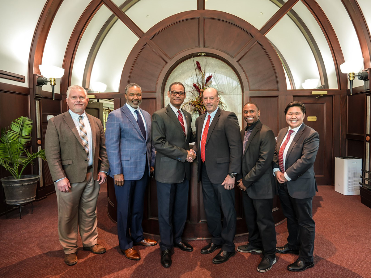 AAMU President Daniel K. Wims, AAMU faculty and managers from Sandia