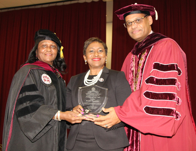 Mary Jones Moore, Henrika Buchanan and Wims