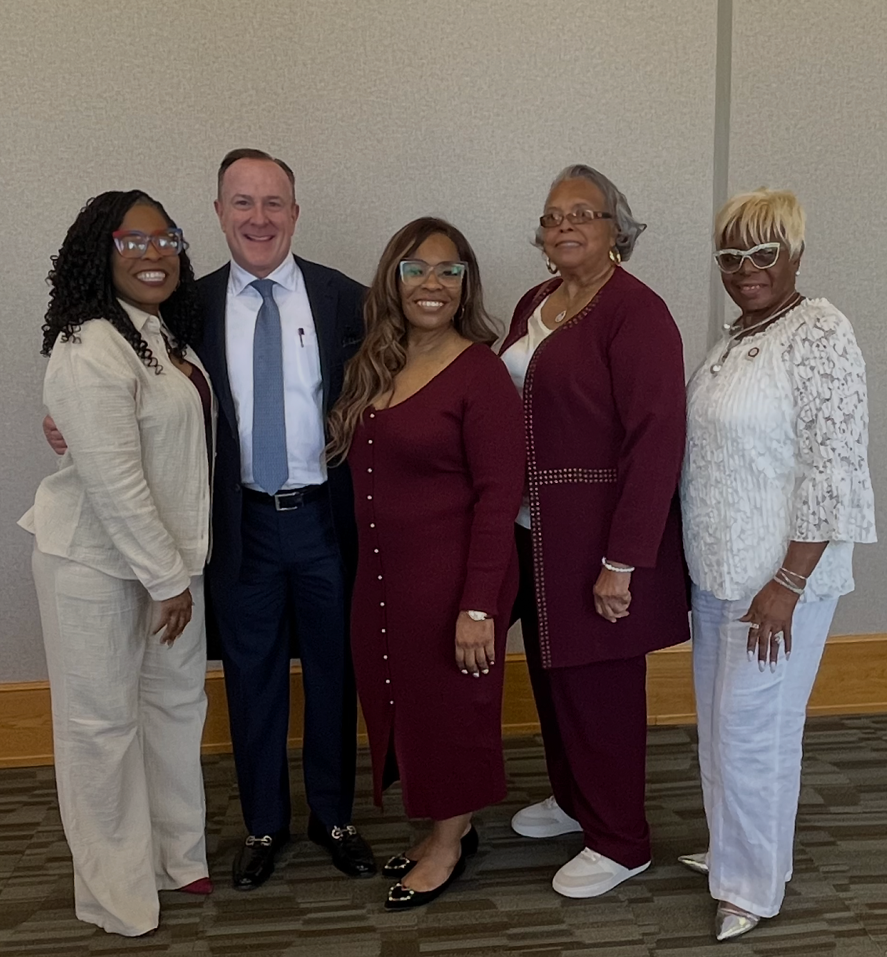 Theia Byars, Attorney Paul Bailey Murphy, Themetria Byars, Alease Sims, Tommie Byars.