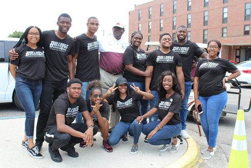 Student move-in volunteers