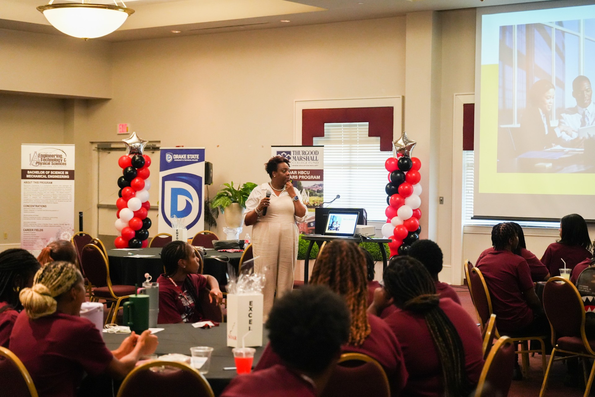 SOAR scholars attend seminar on financial literacy