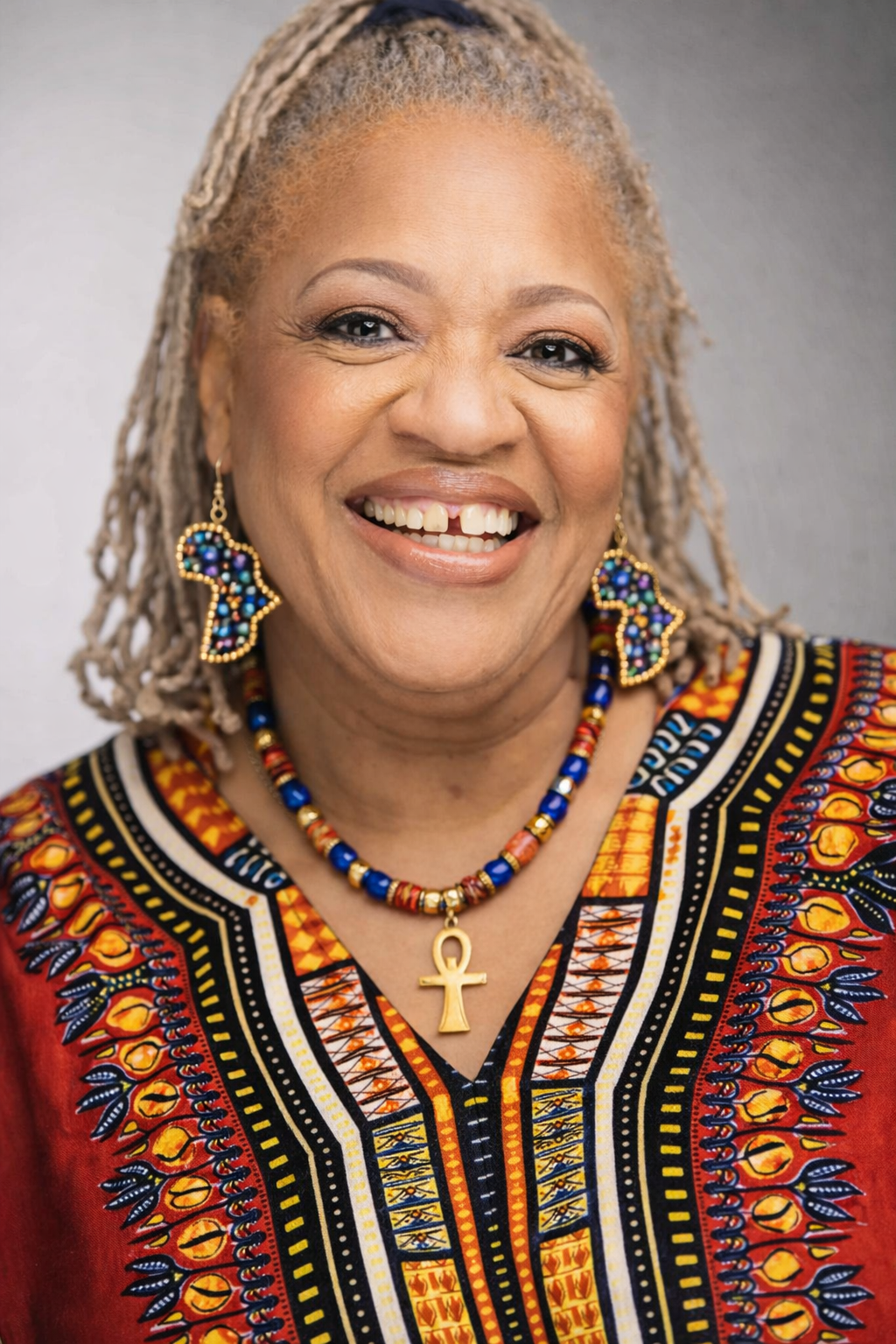 Cassandra Scott Headshot